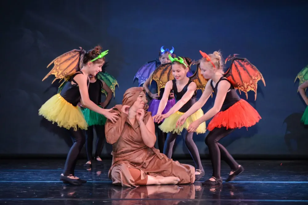 Class'Danse réalisations 2023 (8)webp