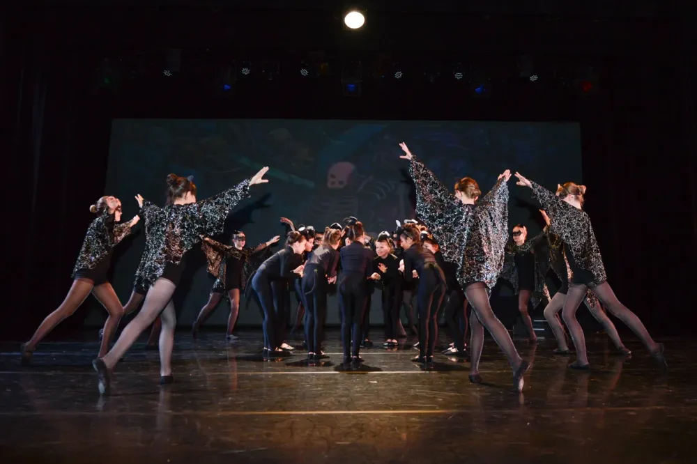 Class'Danse réalisations 2023 (3)webp