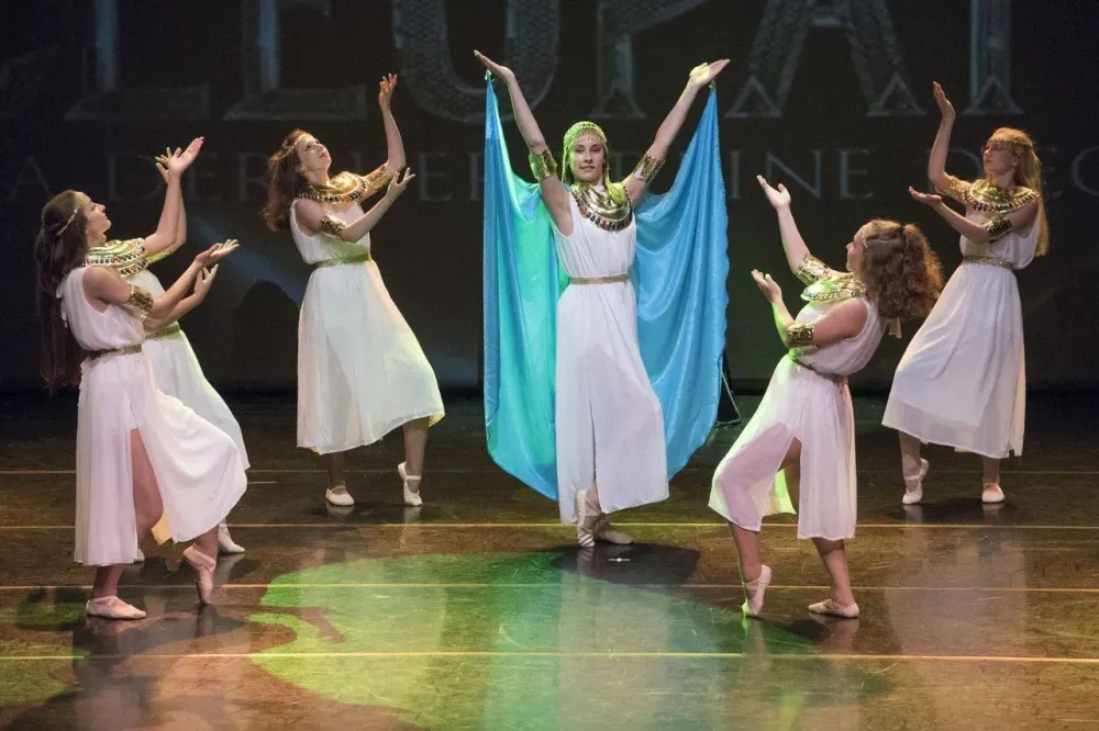 class'dance spectacles 2021 (1)